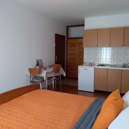 Apartments Davor Biograd Na Moru Esterno foto