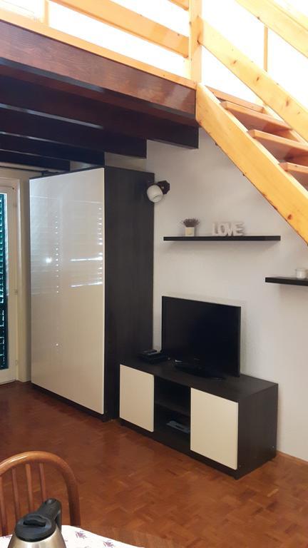 Apartments Davor Biograd Na Moru Esterno foto