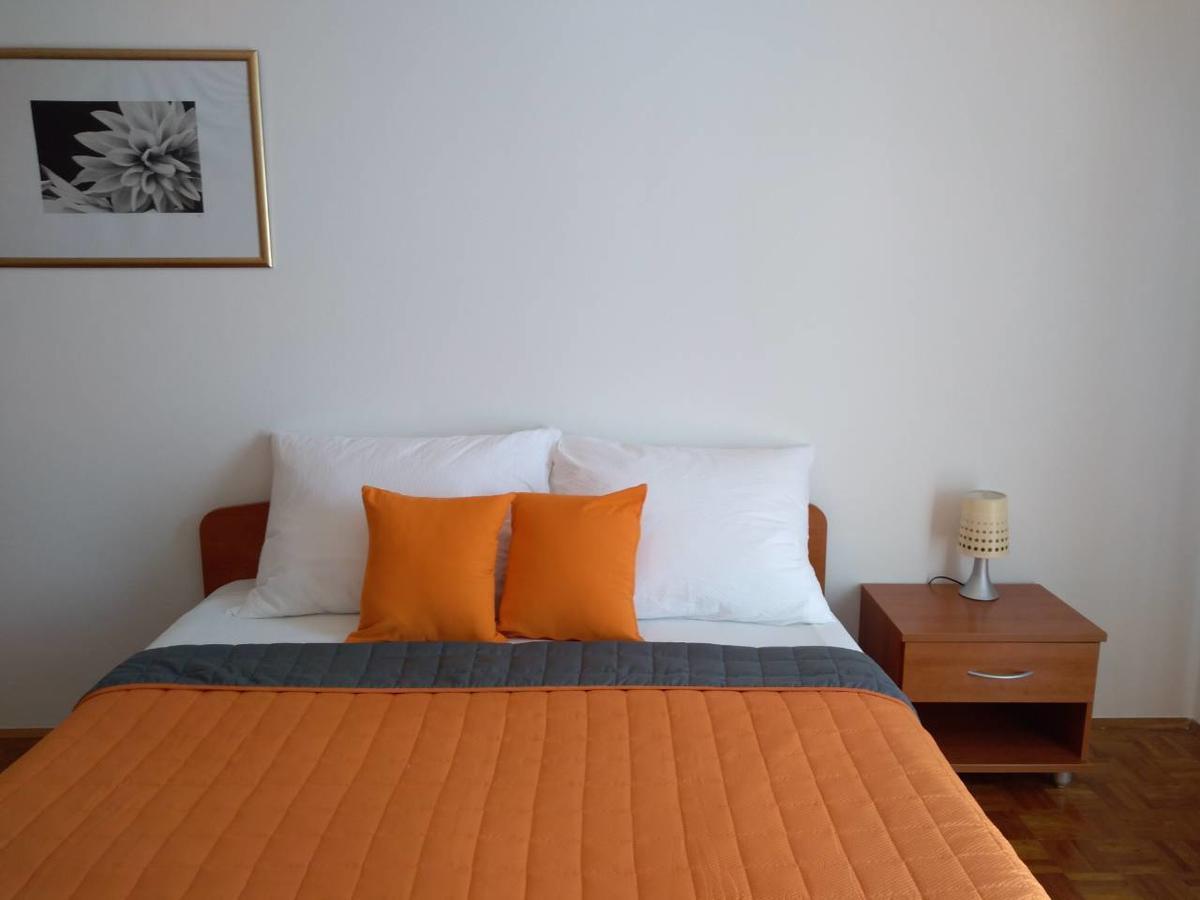 Apartments Davor Biograd Na Moru Esterno foto